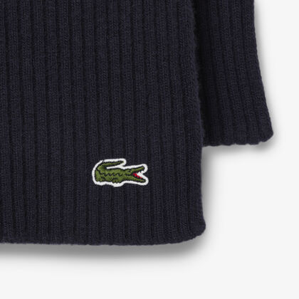 وشاح صوف مضلع