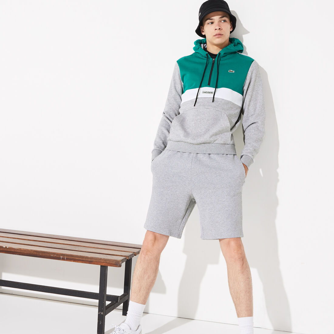 شورت من الصوف لرياضة التنس للرجال من مجموعة Lacoste SPORT شورت من الصوف لرياضة التنس للرجال من مجموعة Lacoste SPORT