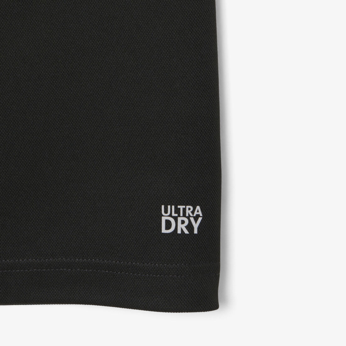 تيشيرت بولو تنس مخطط بشعار الماركة بتقنية التجفيف الفائق تيشيرت بولو تنس مخطط بشعار الماركة بتقنية التجفيف الفائق