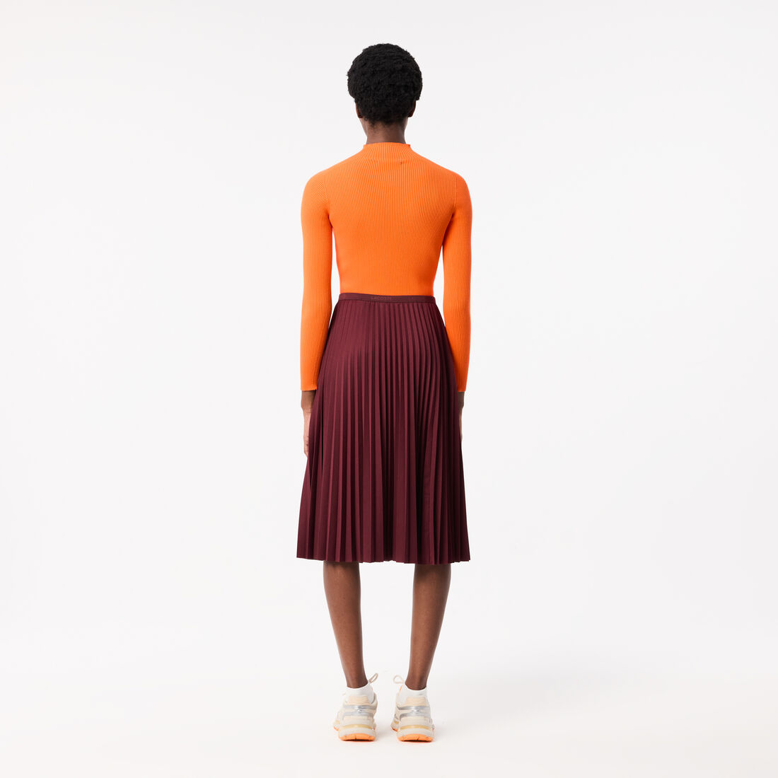 تنورة نسائية بطيات بخصر مطاطي تنورة نسائية بطيات بخصر مطاطي