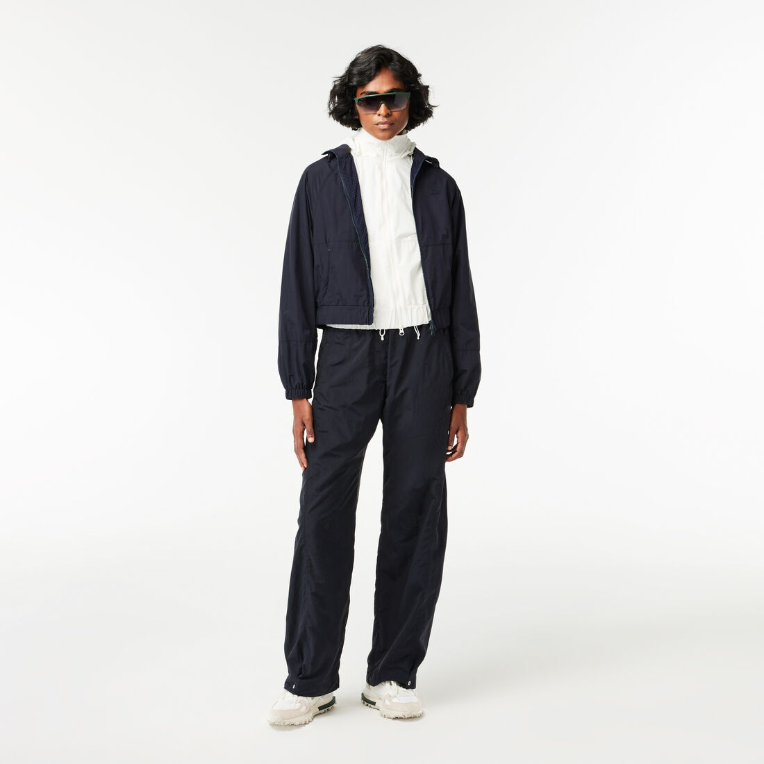 بنطال رياضي مبطن بنقشة شعار الماركة بنطال رياضي مبطن بنقشة شعار الماركة