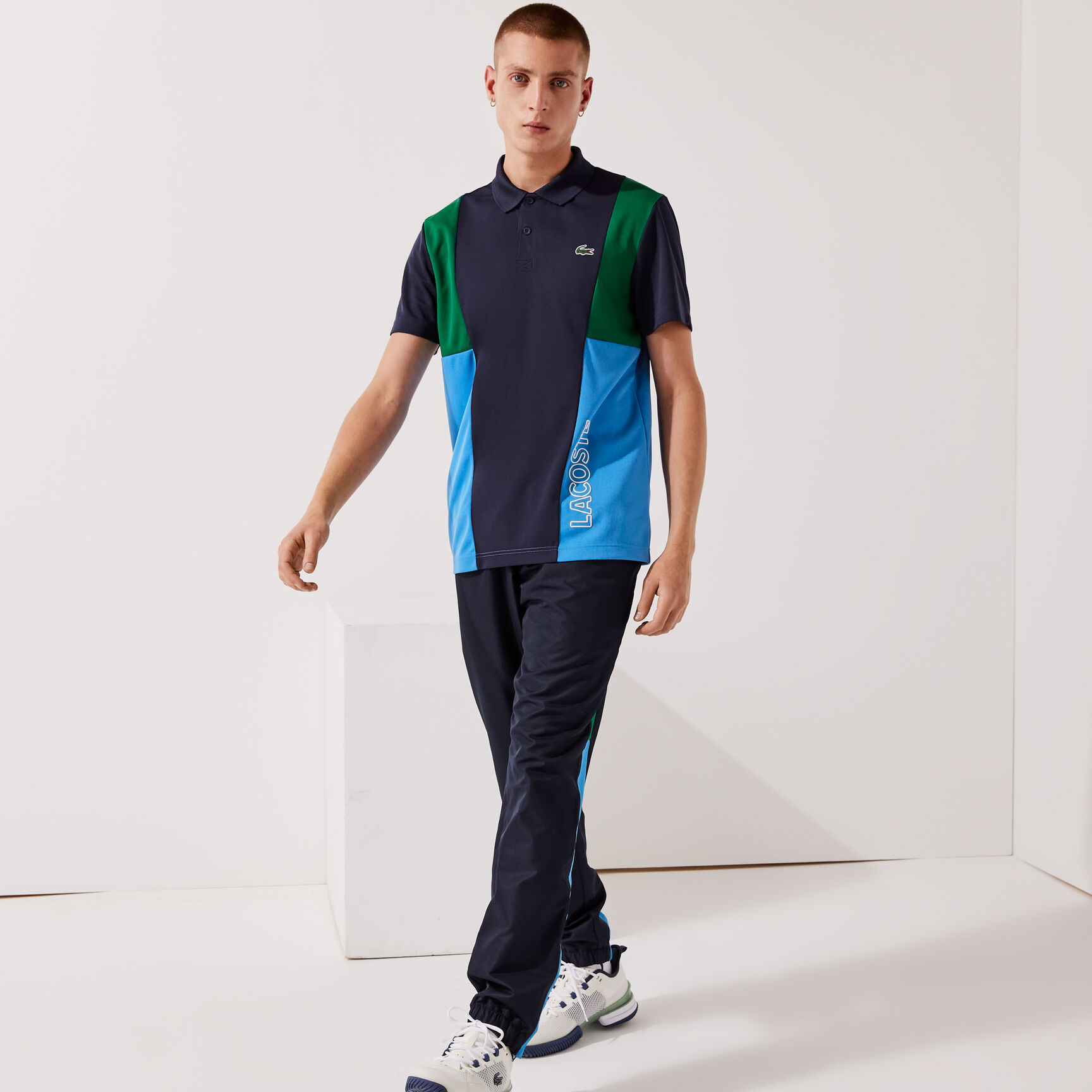تيشيرت بولو مطبوع بيكيه مسامي مقاوم للتجعد للرجال مجموعة Lacoste Sport تيشيرت بولو مطبوع بيكيه مسامي مقاوم للتجعد للرجال مجموعة Lacoste Sport