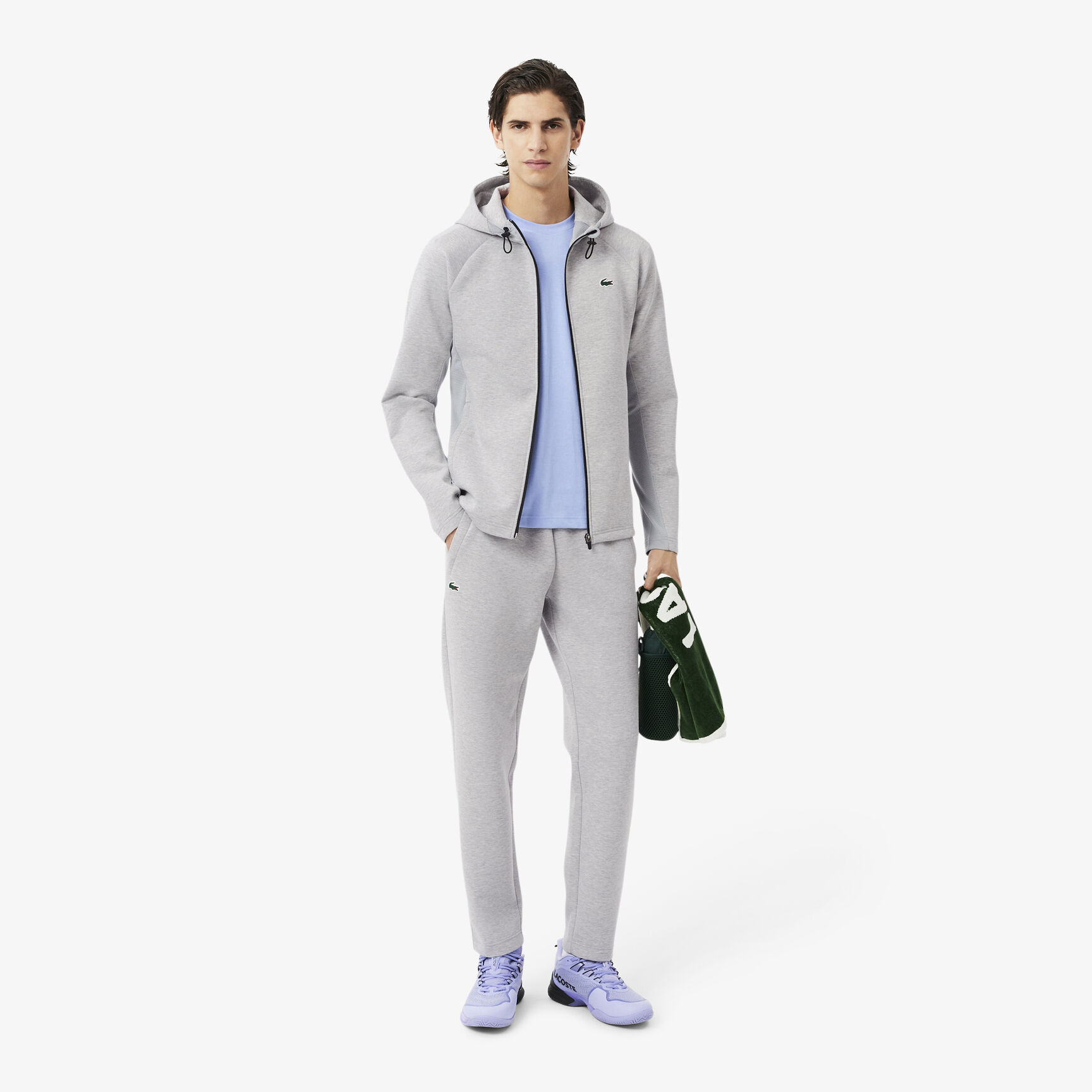 بنطال رياضي يسمح بالتهوية