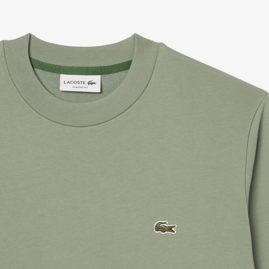 سويت شيرت من الصوف بقصّة كلاسيكية سويت شيرت من الصوف بقصّة كلاسيكية