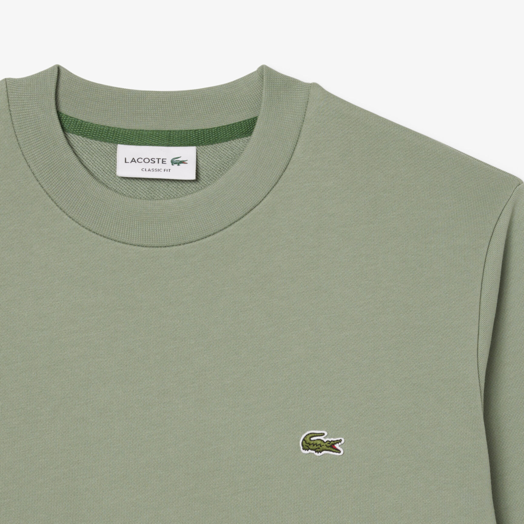 سويت شيرت من الصوف بقصّة كلاسيكية سويت شيرت من الصوف بقصّة كلاسيكية