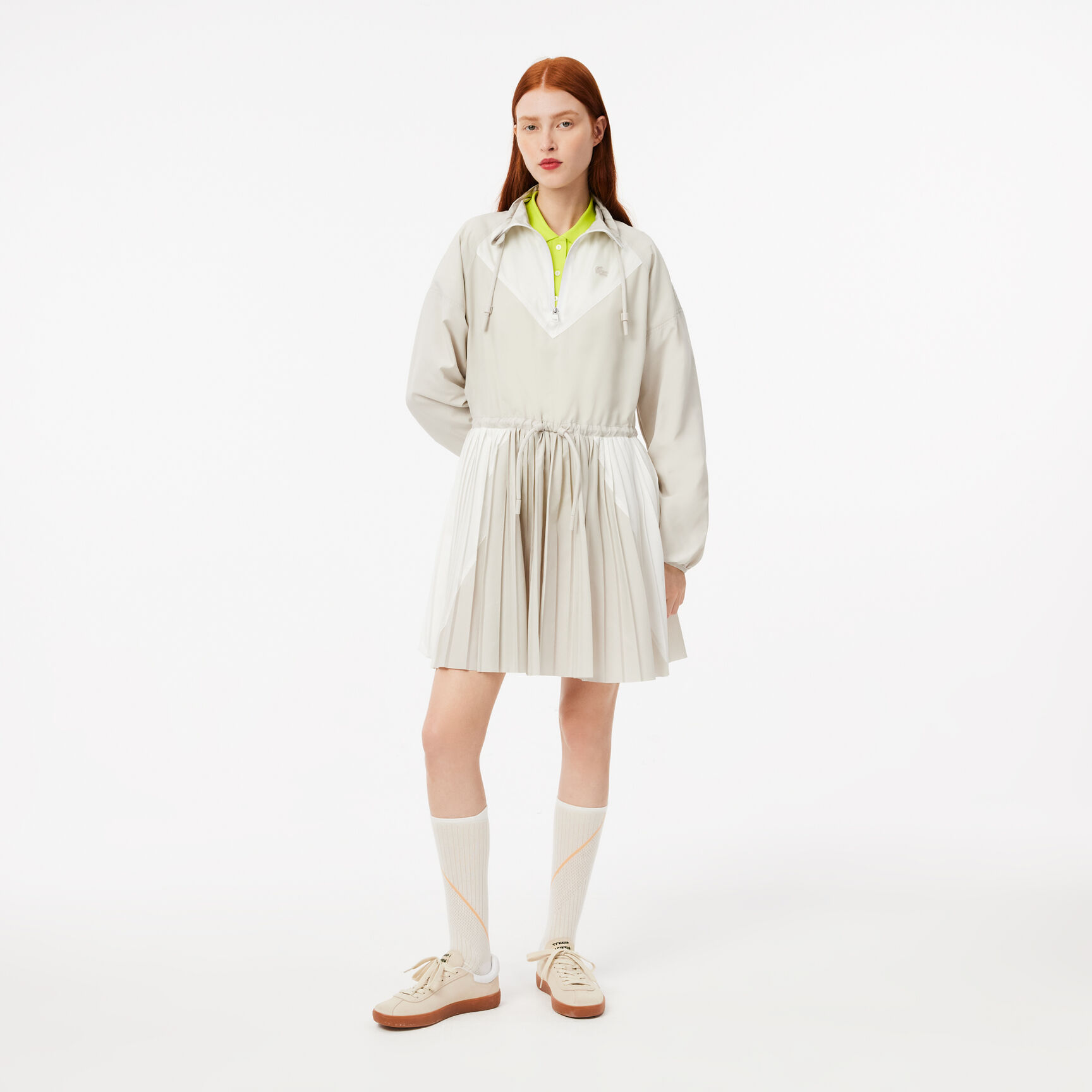 فستان ملون بأكمام طويلة