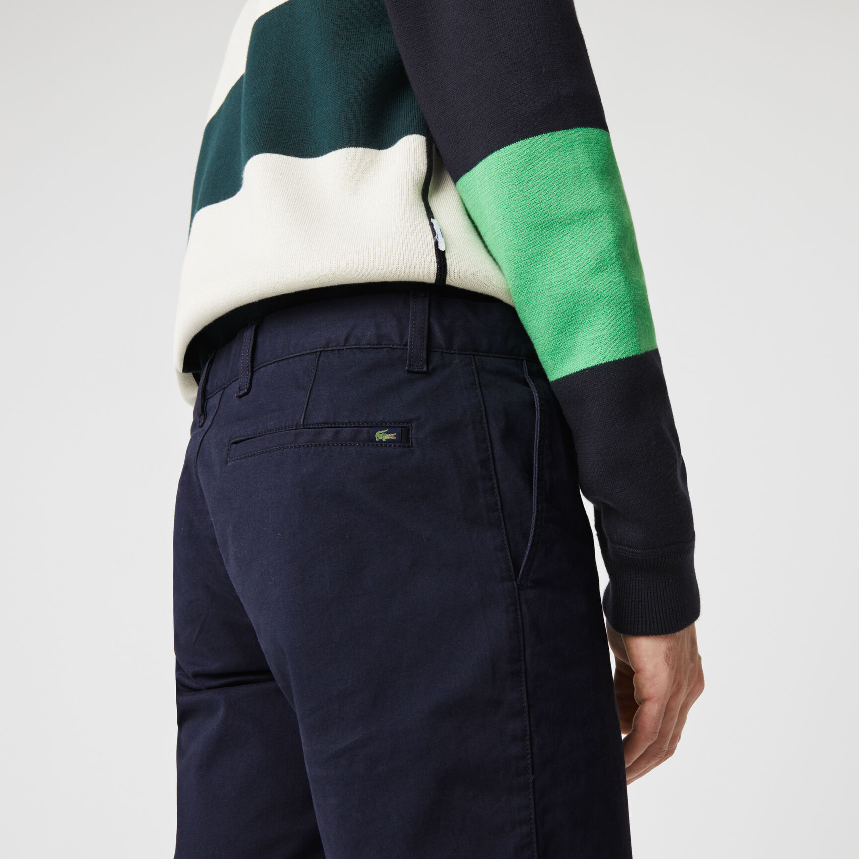 شورت بيرمودا من الجبردين المرن بقصة ضيقة للرجال