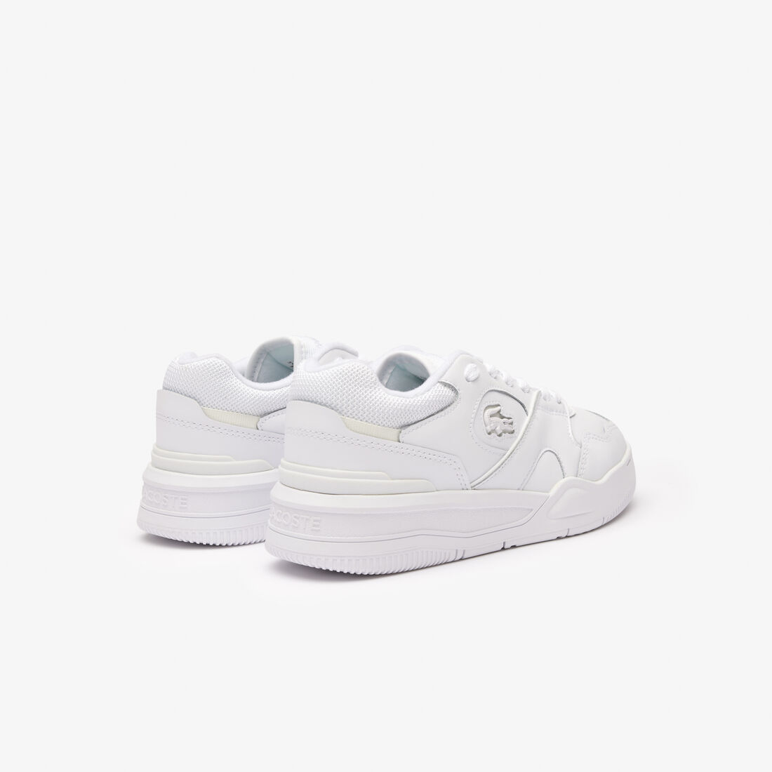 سنيكرز لاين شوت جلد بنعل خارجي متميز للنساء سنيكرز لاين شوت جلد بنعل خارجي متميز للنساء