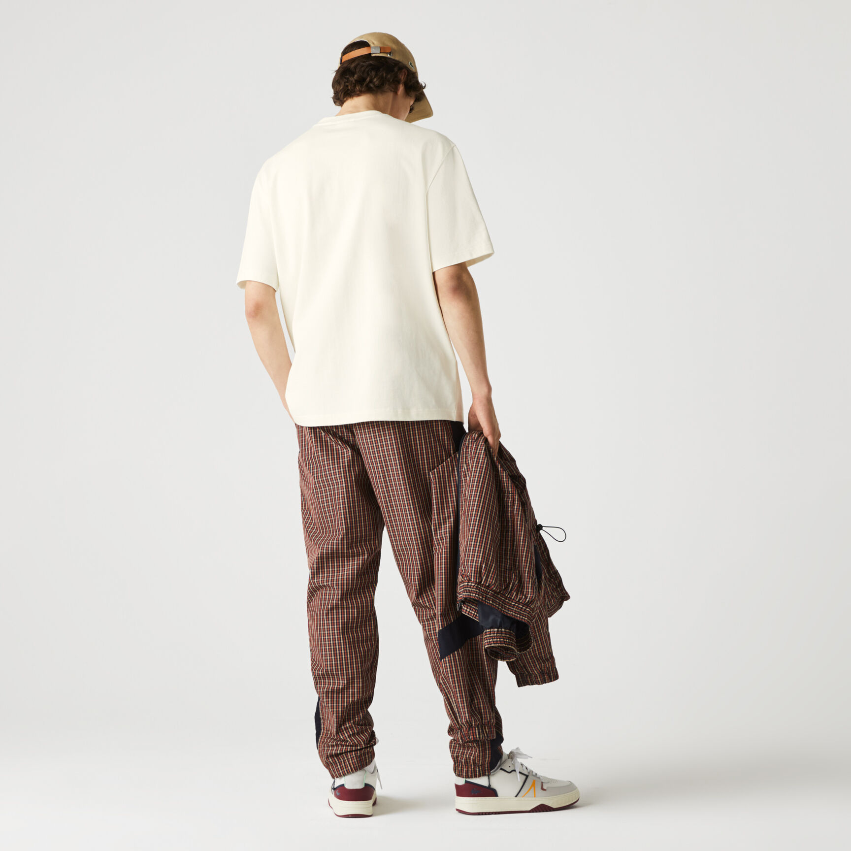 تيشيرت رجالي من القطن متعدد الألوان ذو قصة فضفاضة من مجموعة Lacoste L!VE