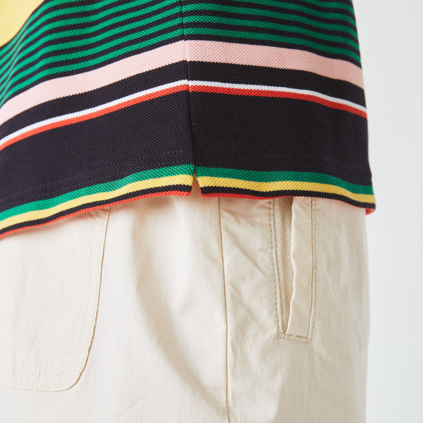 لاكوست قميص بولو مقلم مطرز من بيكيه القطن مجموعة lacoste live للجنسين