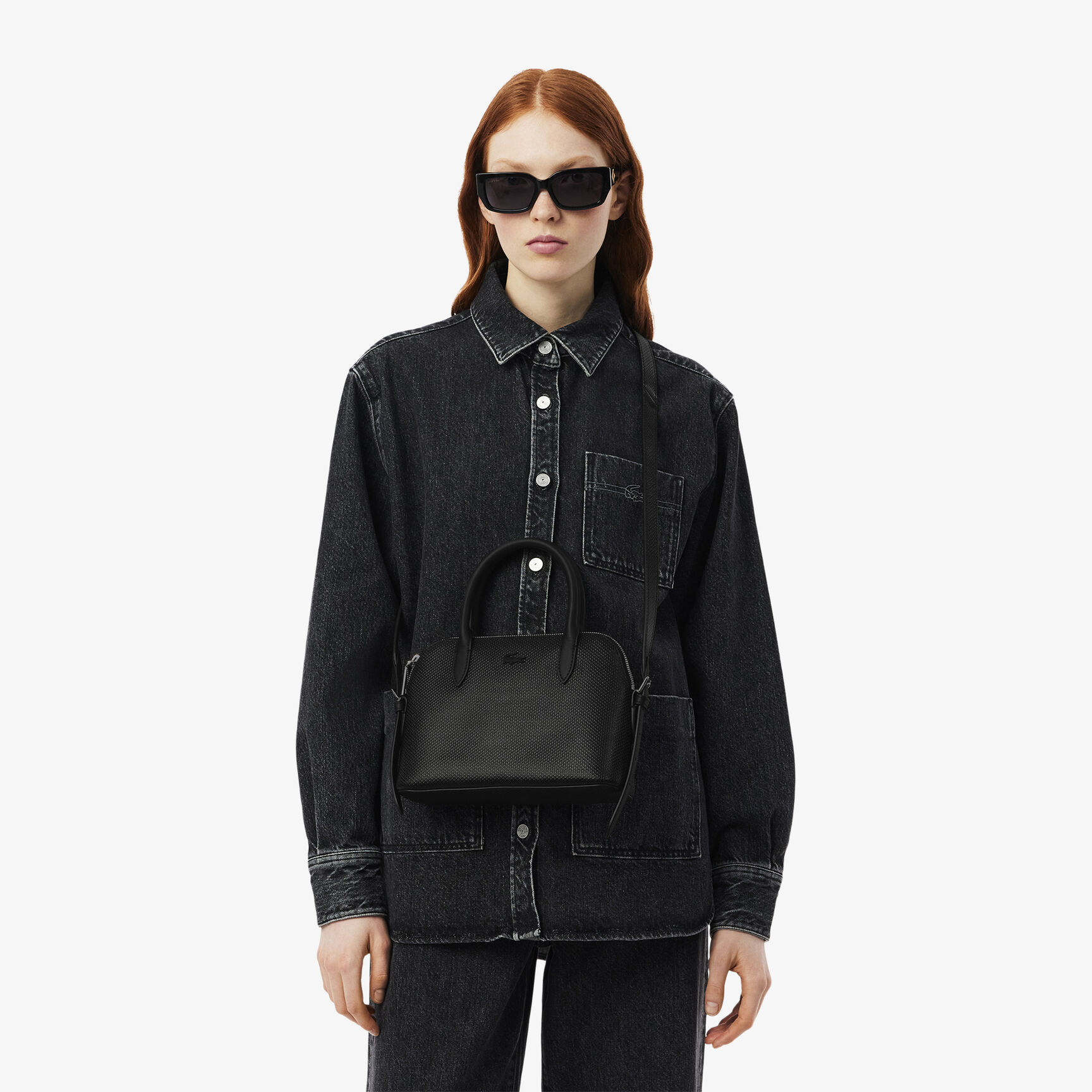 حقيبة شانتاكو بوغاتي صغيرة من جلد بيكيه حقيبة شانتاكو بوغاتي صغيرة من جلد بيكيه