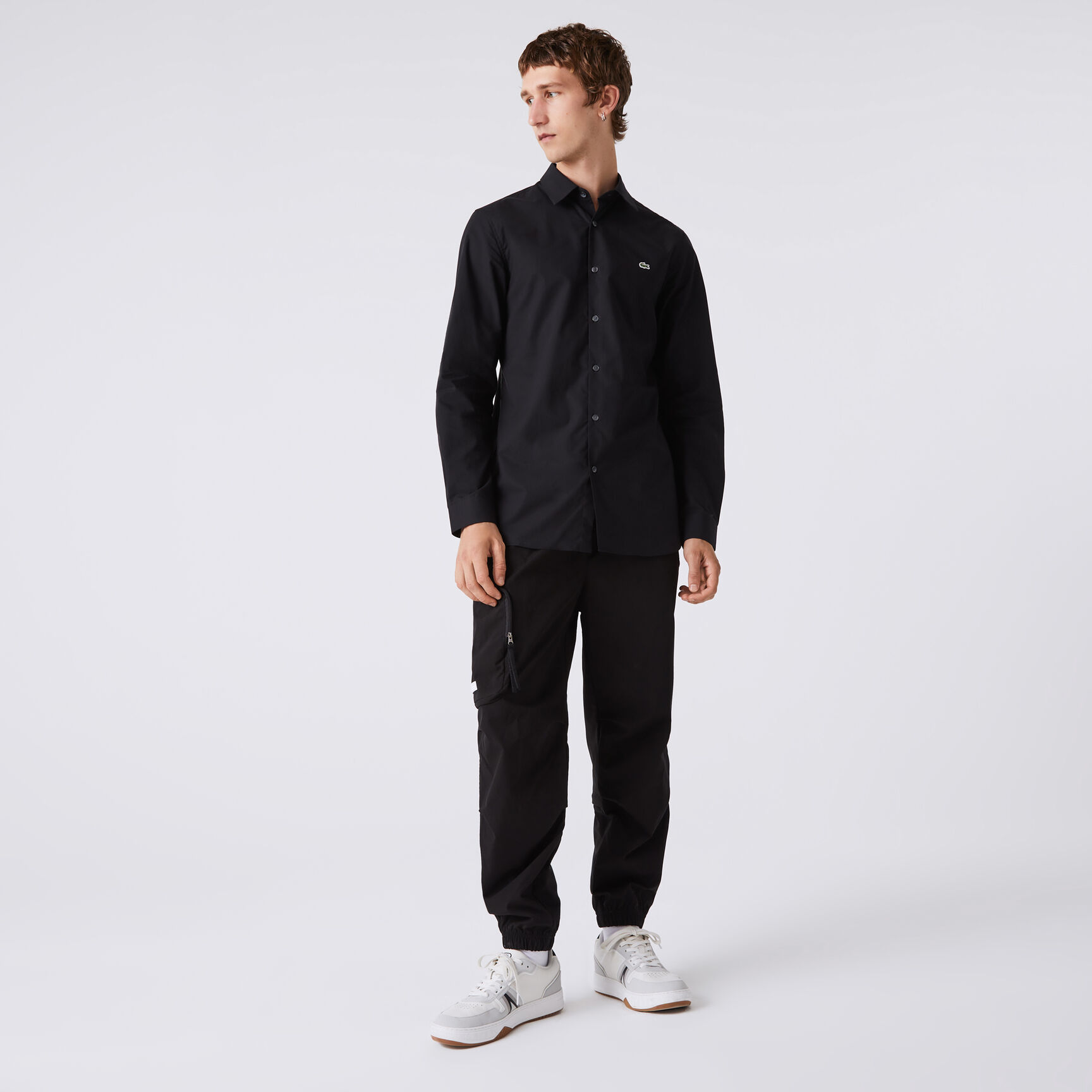 قميص قطن بوبلين مطاطي بقصة ضيقة للرجال