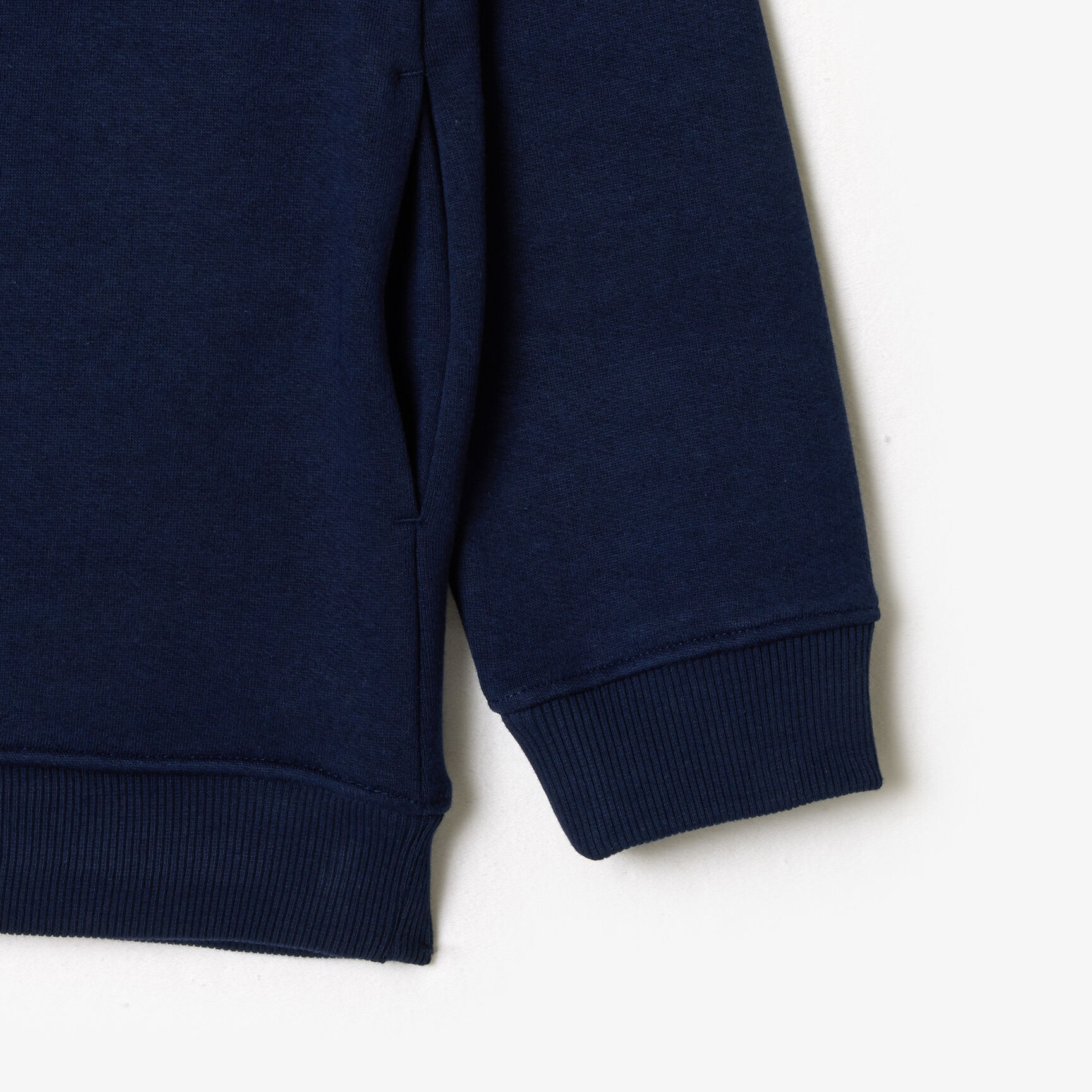 هودي رياضي بطبعة غرافيك هودي رياضي بطبعة غرافيك