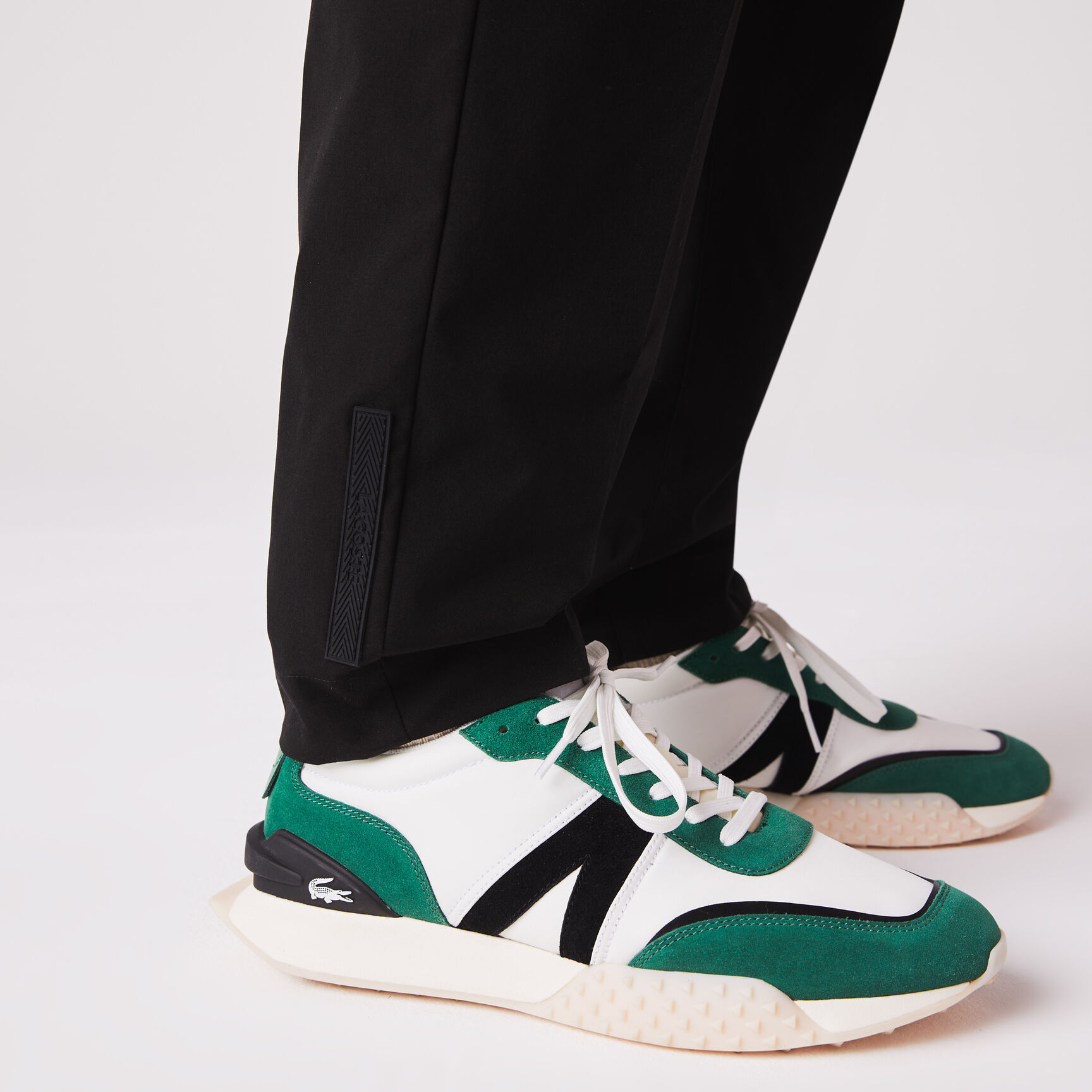 بنطال رياضي مقاوم للماء للرجال