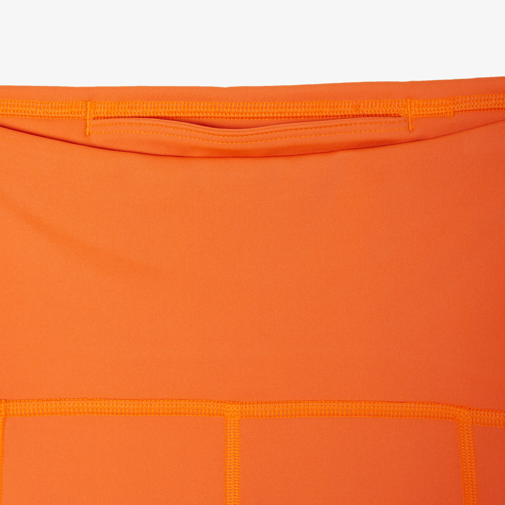 شورت رياضي بوليستر معاد تدويره للنساء مجموعة Lacoste Sport شورت رياضي بوليستر معاد تدويره للنساء مجموعة Lacoste Sport