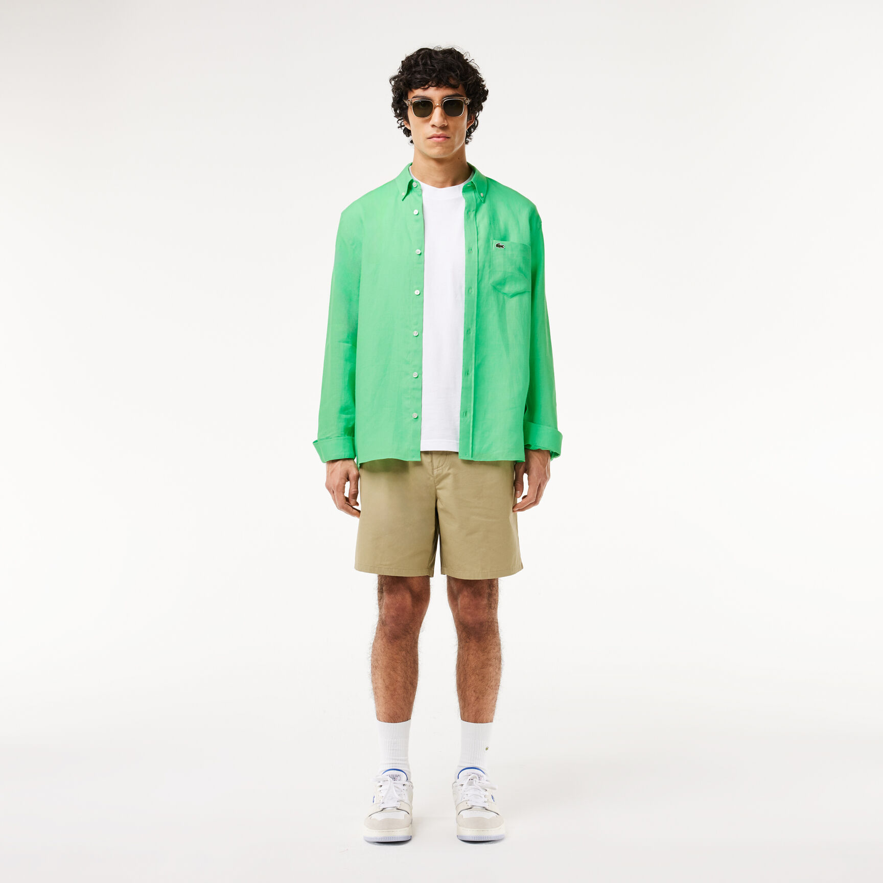 قميص كتان بقصّة عادية قميص كتان بقصّة عادية