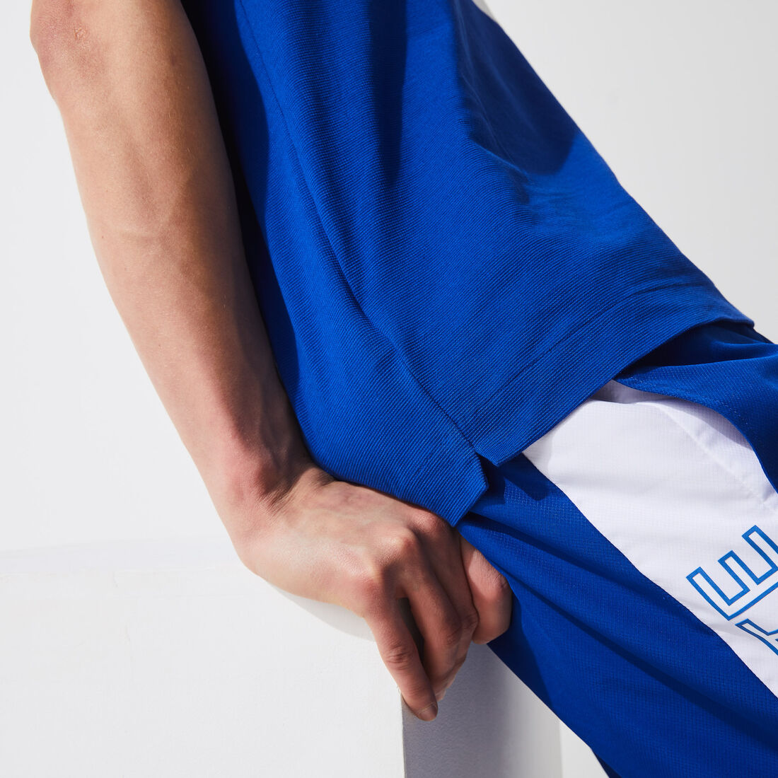 قميص بولو للتنس للرجال فائق الخفة مع كتل لونية مجموعة Lacoste SPORT قميص بولو للتنس للرجال فائق الخفة مع كتل لونية مجموعة Lacoste SPORT