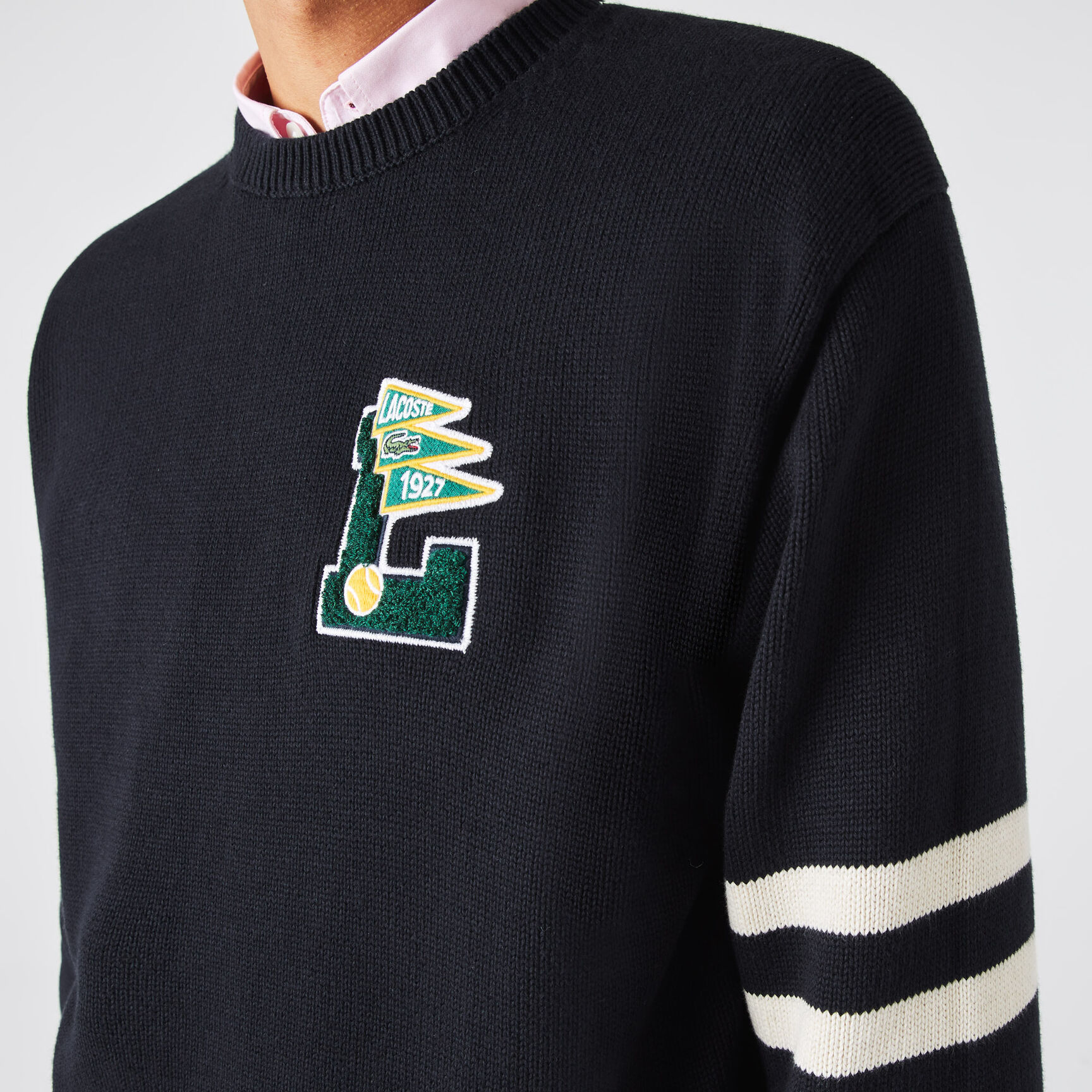 كنزة رجالية من الصوف والقطن برقبة دائرية