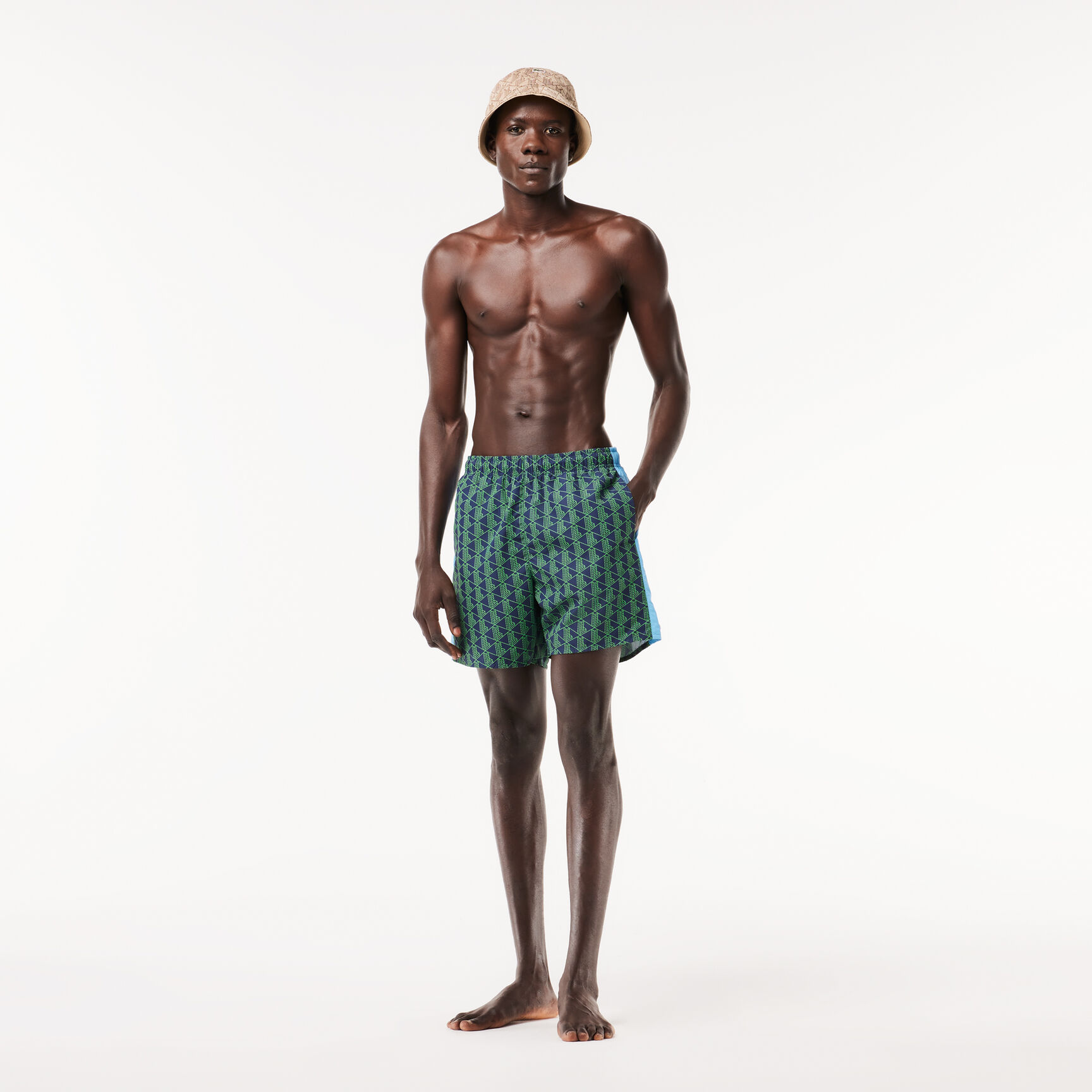 سروال سباحة متوسط الطول بطباعة مونوجرام من لاكوست سروال سباحة متوسط الطول بطباعة مونوجرام من لاكوست