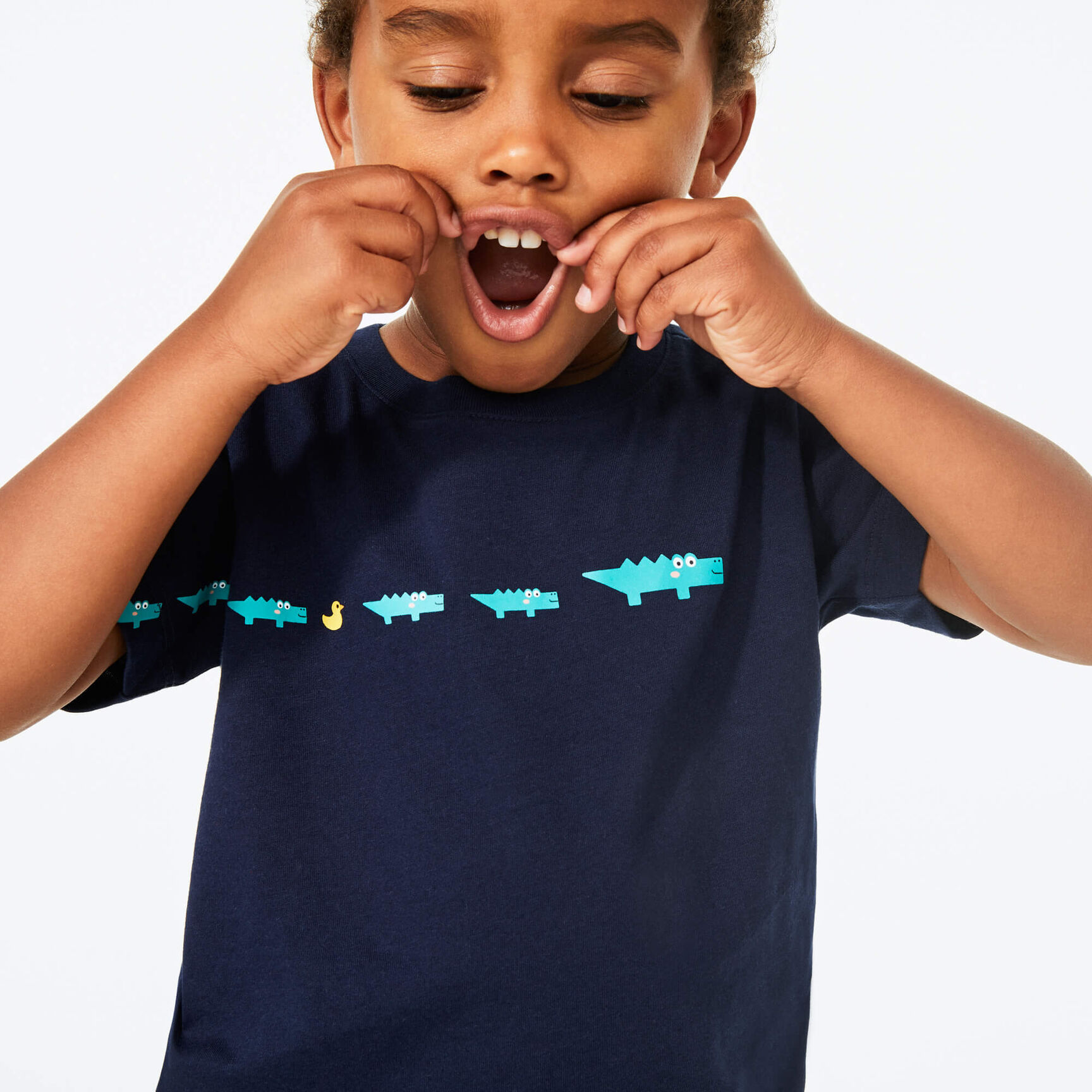 قميص تي-شيرت أولادي من القطن مطبوع بفتحة رقبة مستديرة