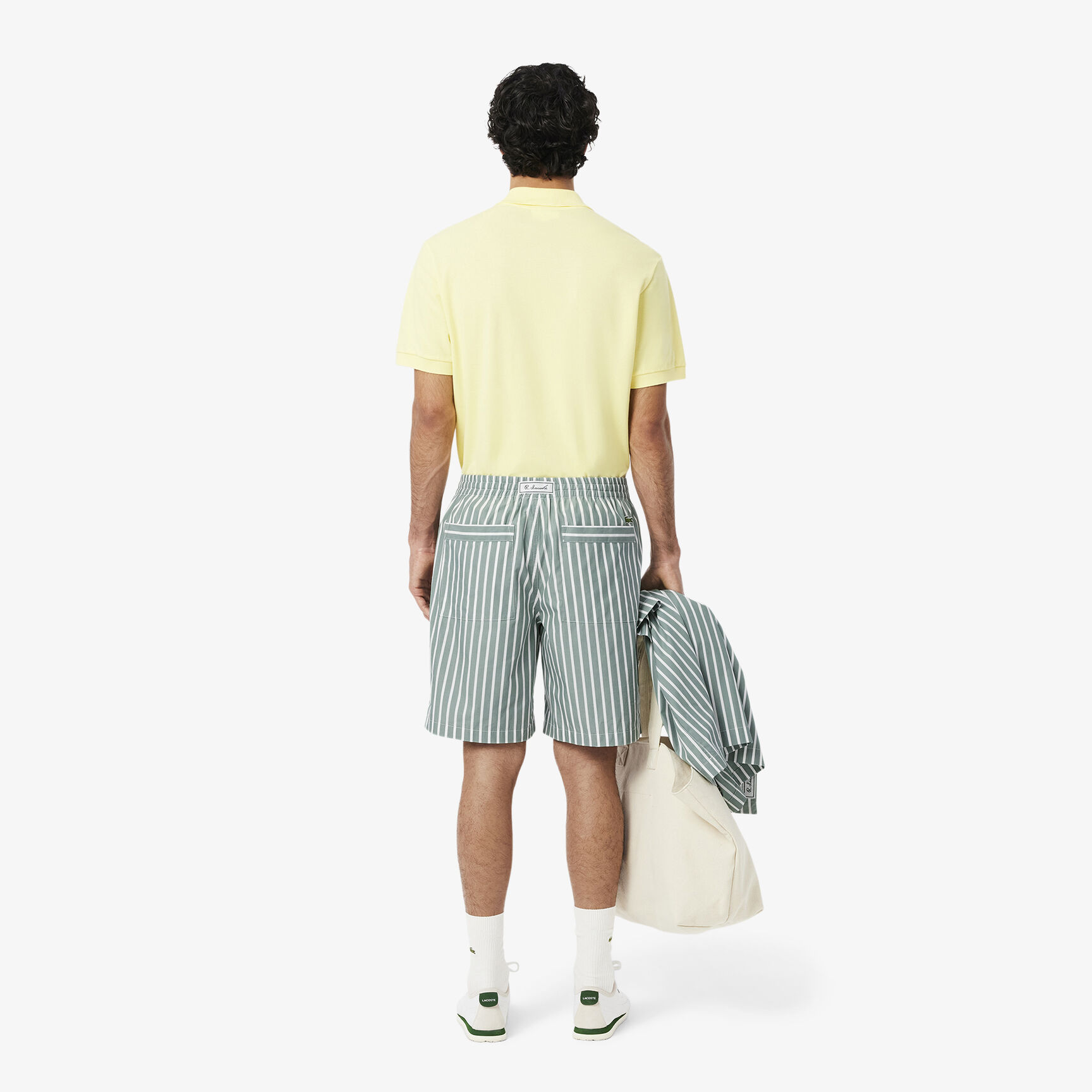 شورت مخطط بقصة مريحة شورت مخطط بقصة مريحة