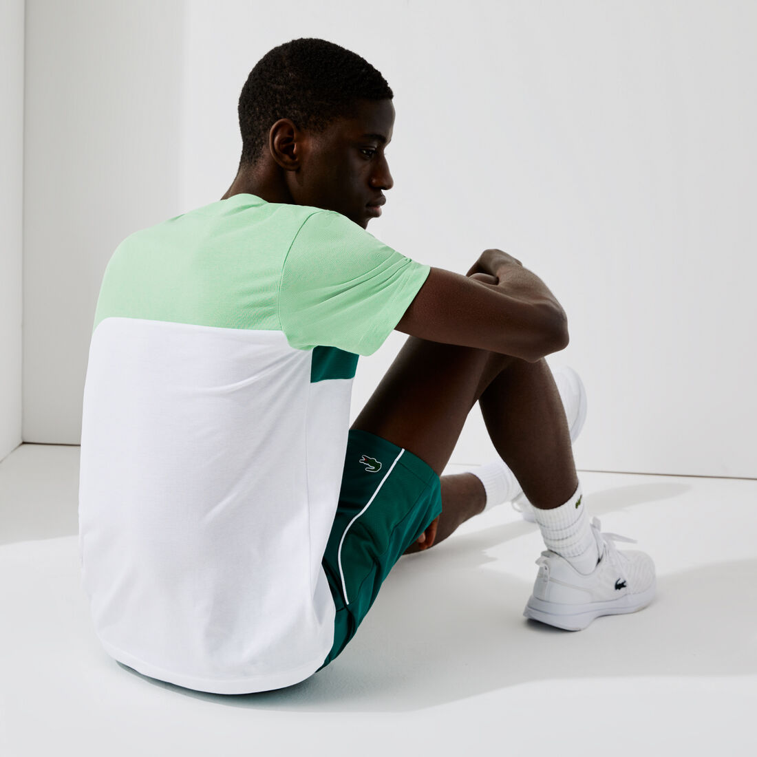 تي شيرت تنس للرجال فائق الخفة مع كتل لونية مجموعة Lacoste SPORT تي شيرت تنس للرجال فائق الخفة مع كتل لونية مجموعة Lacoste SPORT