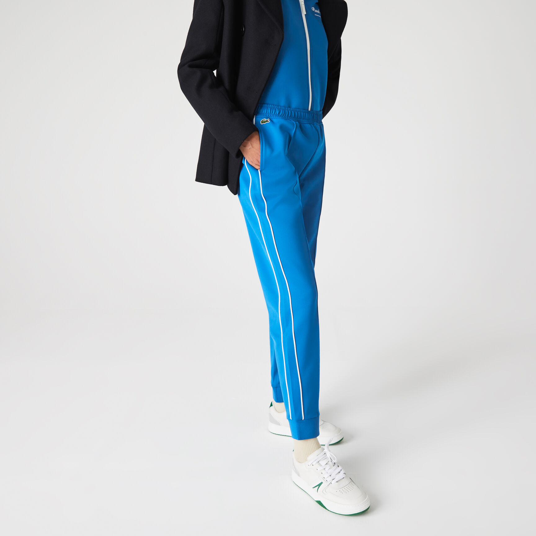 بنطلون الجري النسائي ذو الثنيات المتباينة بنطلون الجري النسائي ذو الثنيات المتباينة