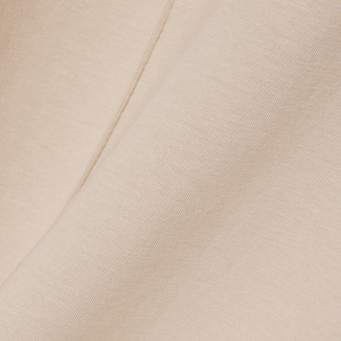 بنطال رياضي واسع من الجيرسيه بنطال رياضي واسع من الجيرسيه