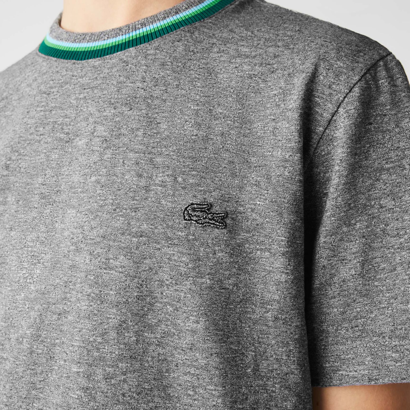 تيشيرت قطني مخطط برقبة دائرية للرجال