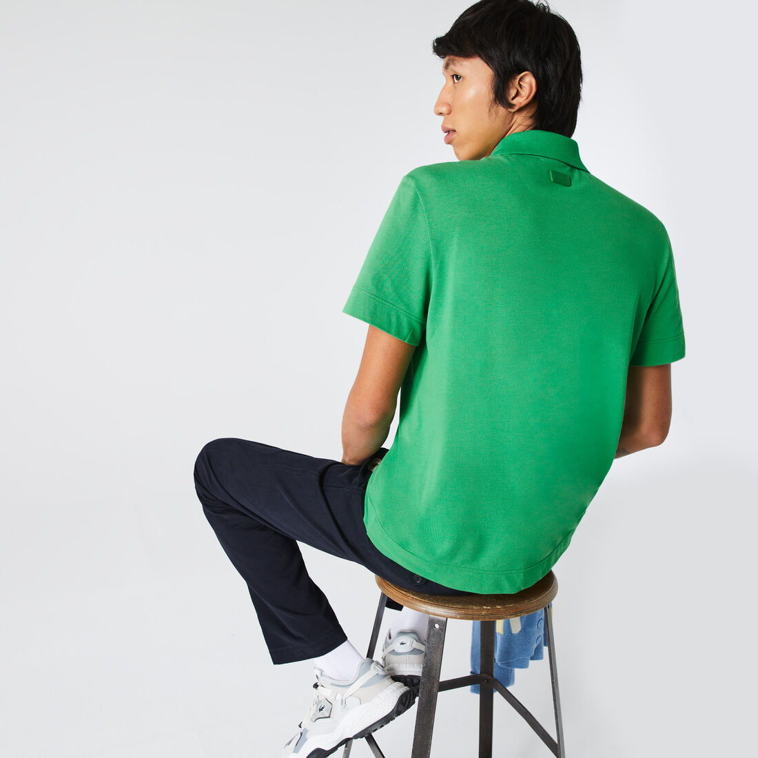 بولو بيكيه الخفيف المسامي للرجال من Lacoste بولو بيكيه الخفيف المسامي للرجال من Lacoste