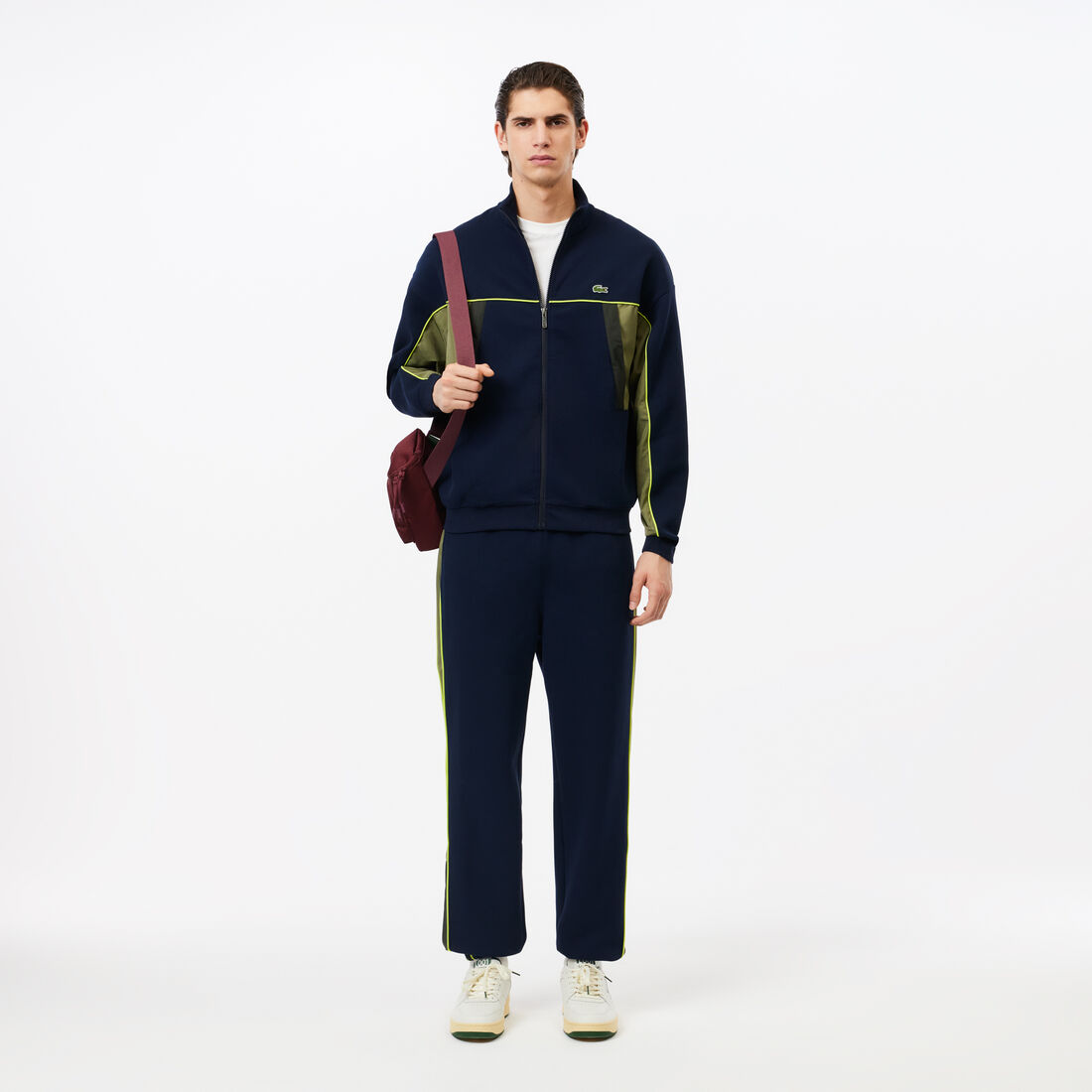 تي شيرت جيرسيه قطن ثقيل برقع متعددة لشعار الماركة تي شيرت جيرسيه قطن ثقيل برقع متعددة لشعار الماركة