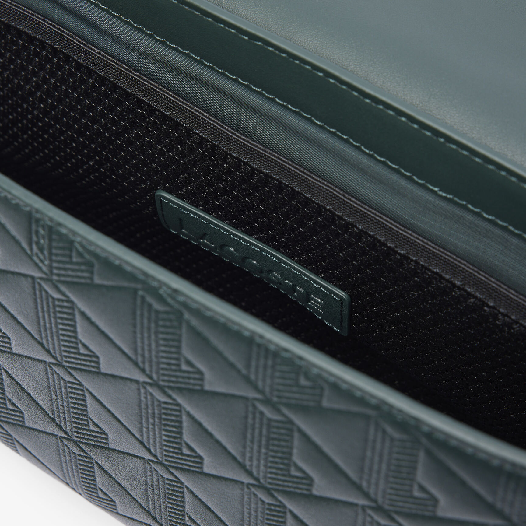 حقيبة نوموجرام جلدية قابلة للإغلاق