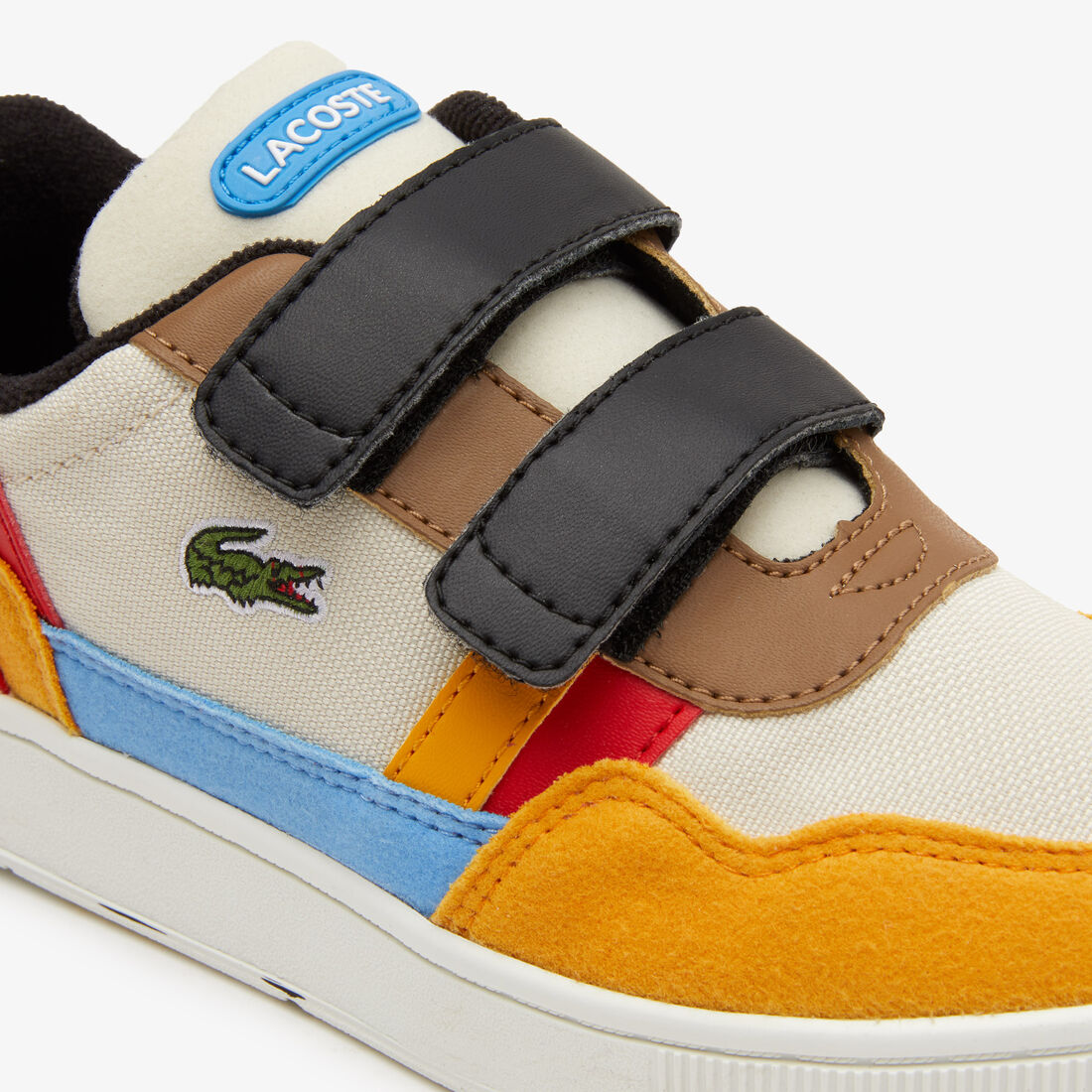 سنيكرز لاكوست تي كليب من خامات صناعية للأطفال من تشكيلة موسم الشتاء سنيكرز لاكوست تي كليب من خامات صناعية للأطفال من تشكيلة موسم الشتاء