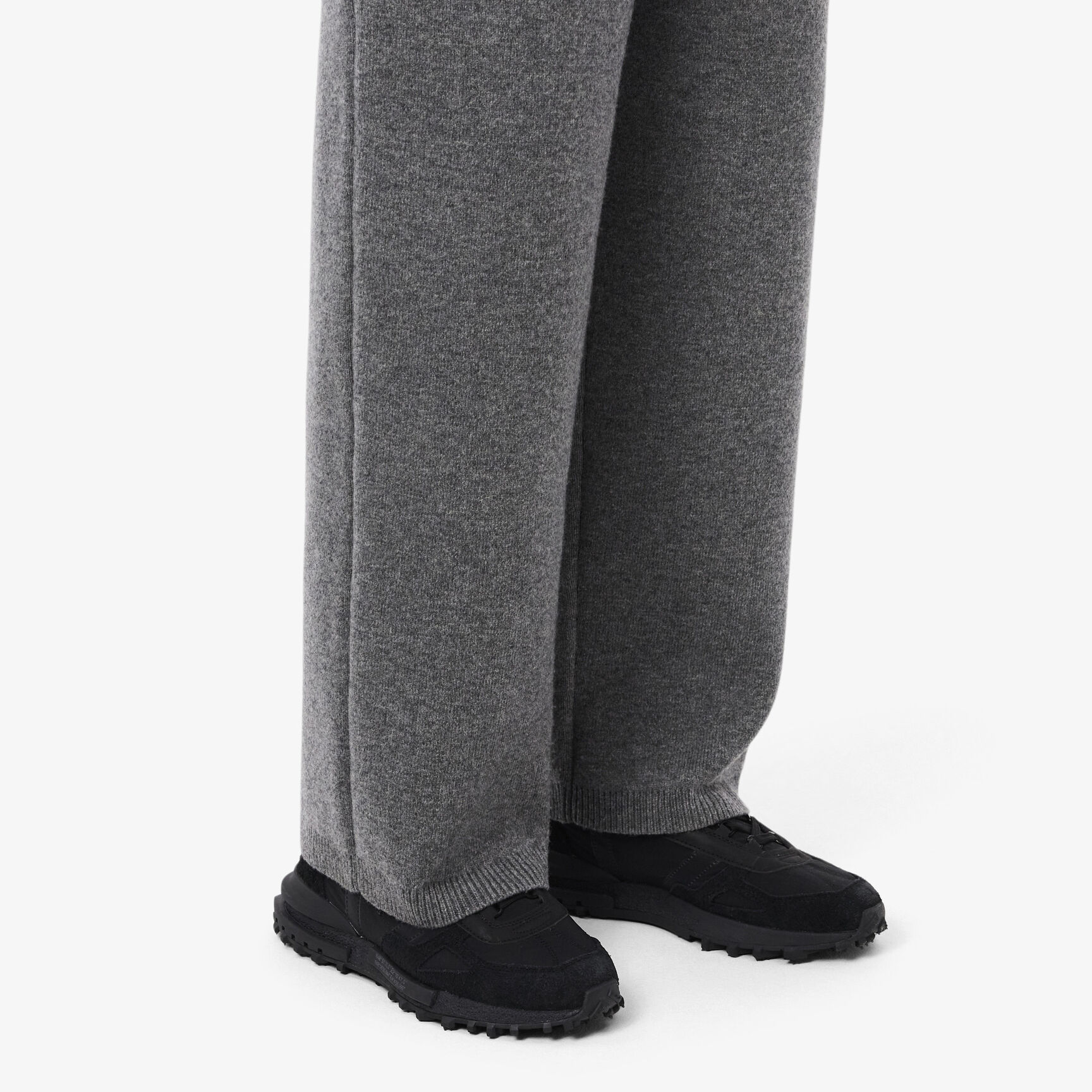 حذاء رياضي ايليت اكتف رجالي حذاء رياضي ايليت اكتف رجالي