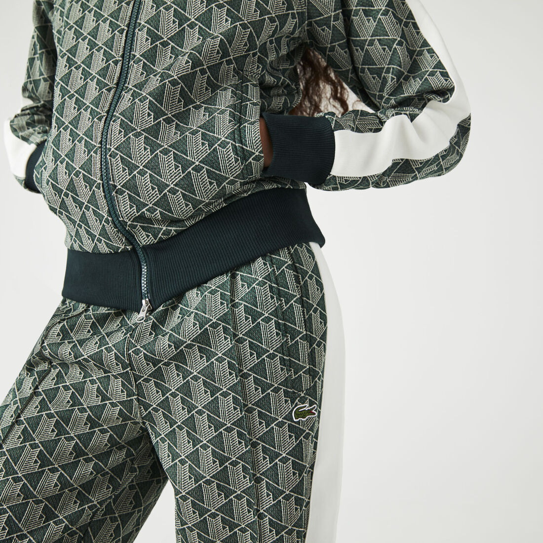 جاكيت بسحّاب جاكار بنقشة حروف الماركة للجنسين مجموعة Lacoste L!VE جاكيت بسحّاب جاكار بنقشة حروف الماركة للجنسين مجموعة Lacoste L!VE