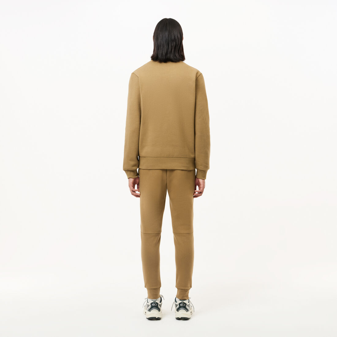 بنطال رياضي بقصة ضيقة بنطال رياضي بقصة ضيقة