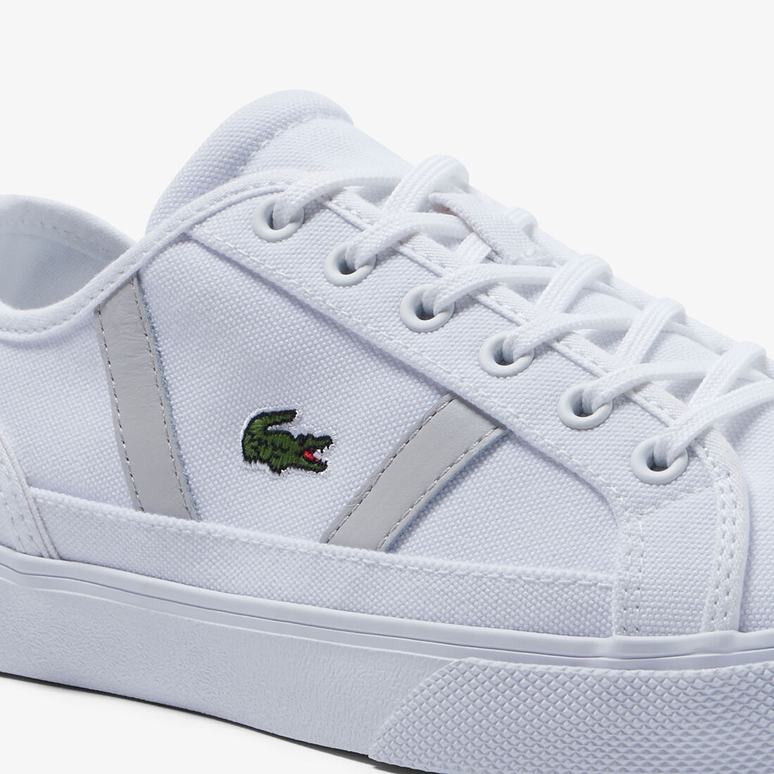 سنيكرز لاكوست سايد لاين برو قماش بتفاصيل ملونة للنساء سنيكرز لاكوست سايد لاين برو قماش بتفاصيل ملونة للنساء