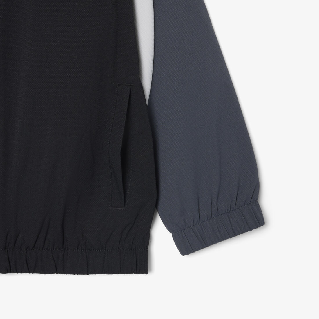 بدلة رياضية بألوان متداخلة لاكوست بدلة رياضية بألوان متداخلة