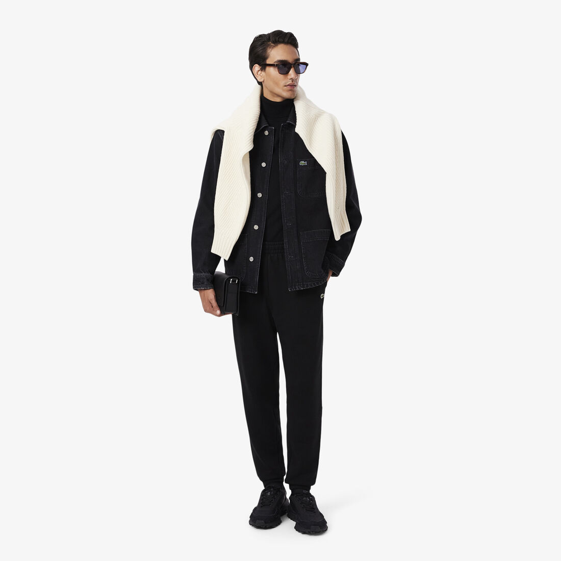 بنطال رياضي بساق مدببة بنطال رياضي بساق مدببة