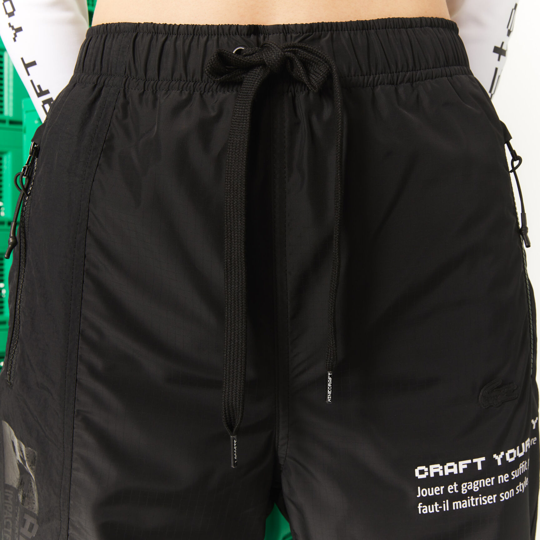 بنطال رياضي نايلون للجنسين مجموعة Lacoste L!VE x Minecraft