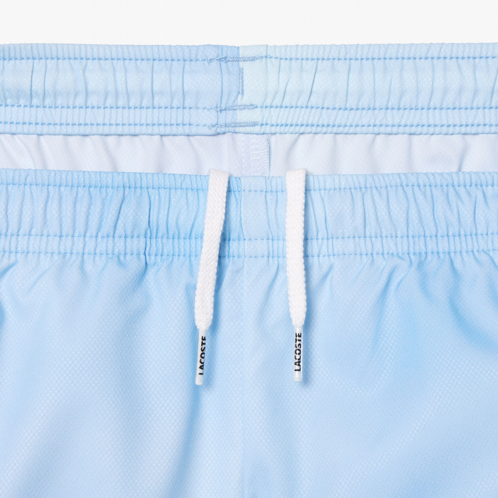 بدلة رياضية من لاكوست تنس × دانييل ميدفيديف بدلة رياضية من لاكوست تنس × دانييل ميدفيديف