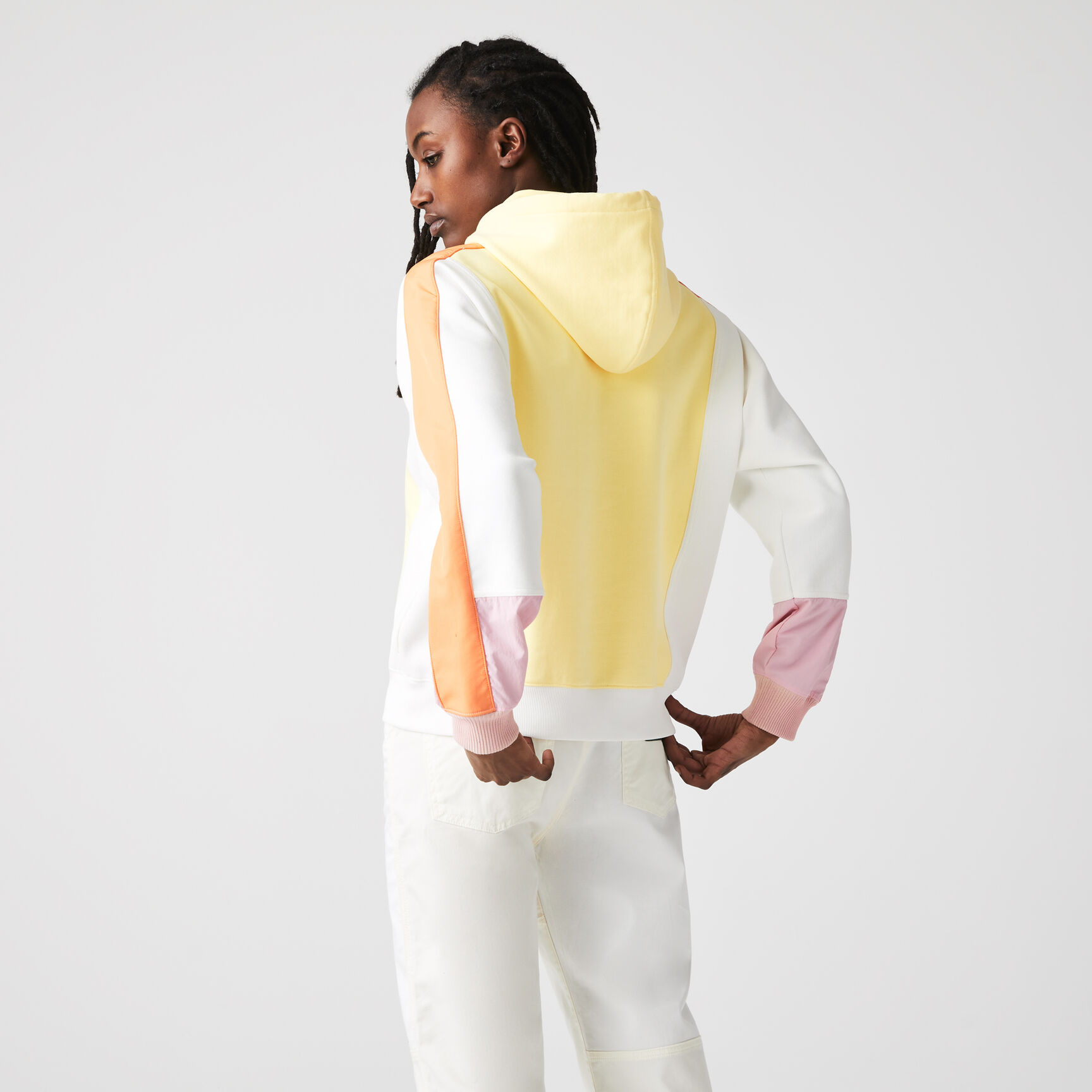 هودي صوف مقسم بألوان للنساء مجموعة Lacoste L!VE هودي صوف مقسم بألوان للنساء مجموعة Lacoste L!VE