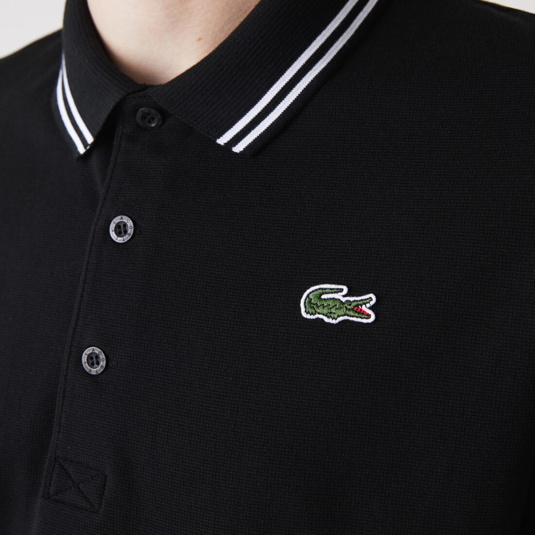 قميص بولو من القطن خفيف الوزن مع تفاصيل بلون مغاير من مجموعة Lacoste SPORT للرجال قميص بولو من القطن خفيف الوزن مع تفاصيل بلون مغاير من مجموعة Lacoste SPORT للرجال