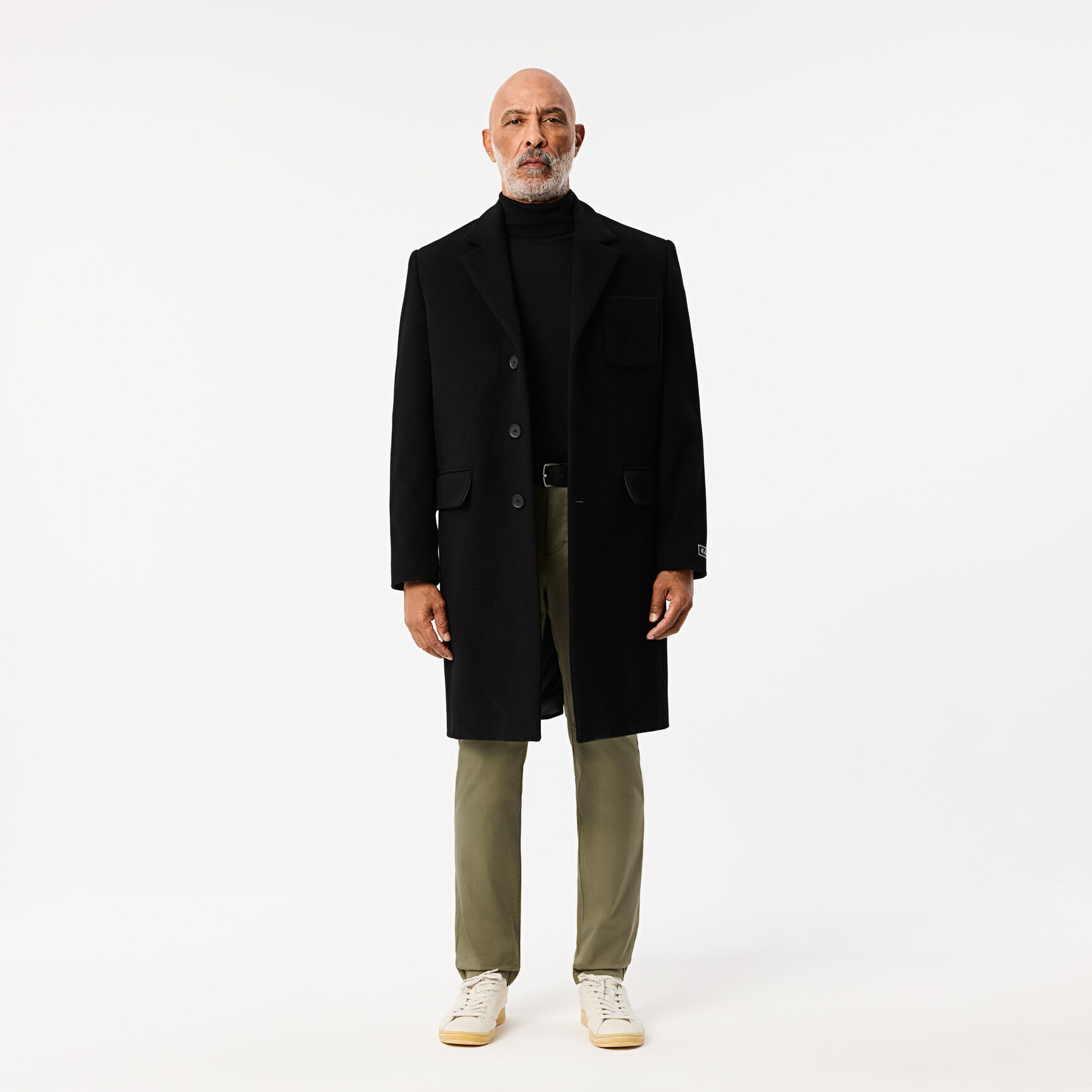 بنطال تشينو قطني مطاطي بقصّة ضيقة بنطال تشينو قطني مطاطي بقصّة ضيقة