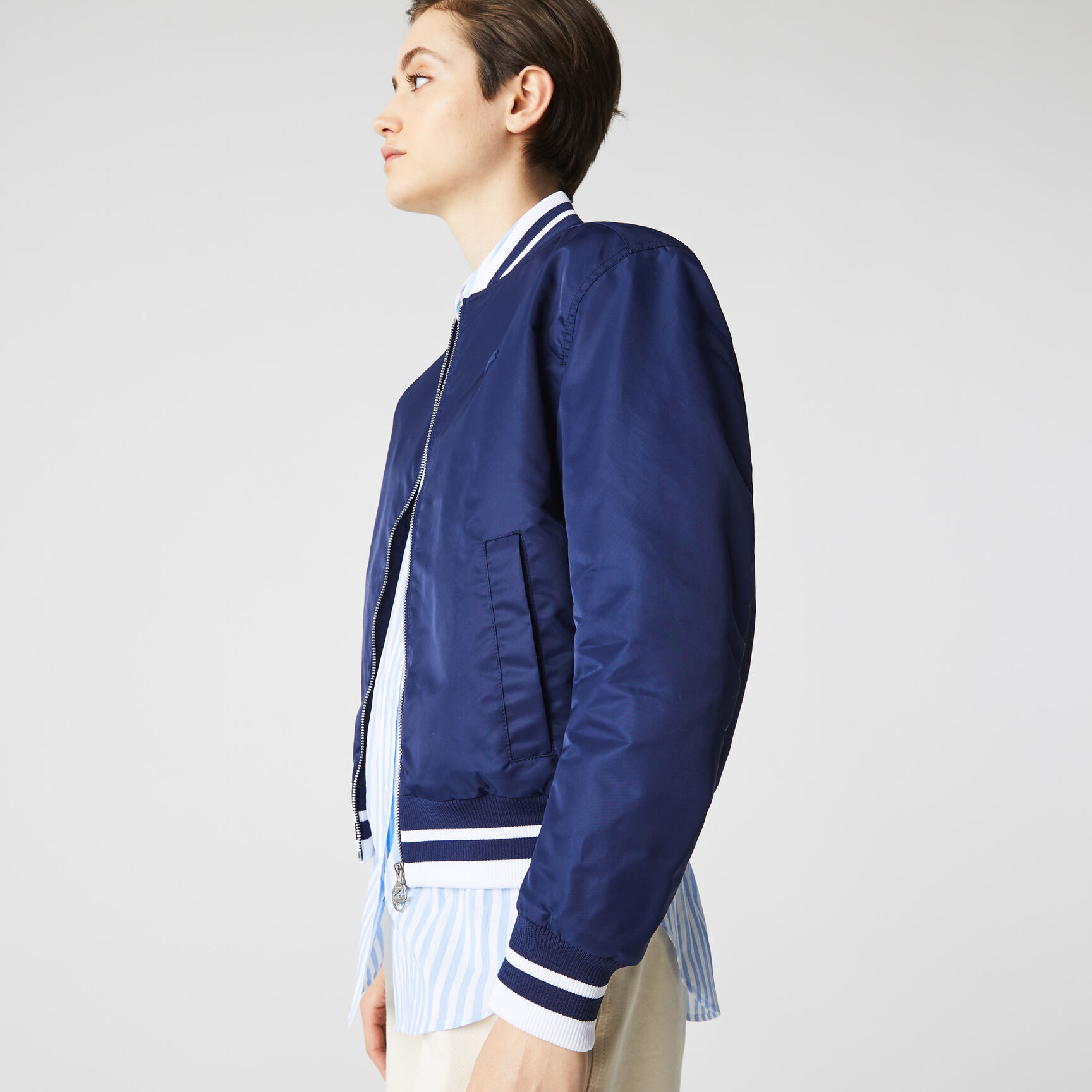 سترة منتفخة مبطنة بسحاب للنساء ضد الماء سترة منتفخة مبطنة بسحاب للنساء ضد الماء