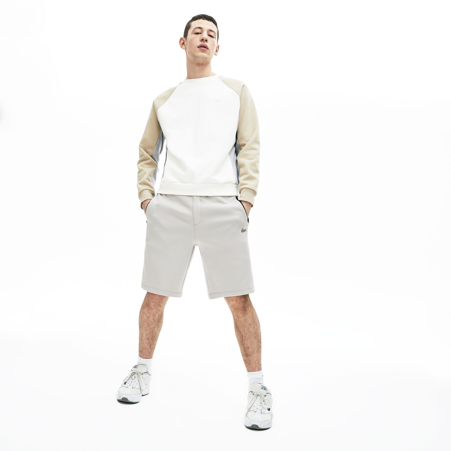 سروال قصير برمودا من القطن المرن للرجال من مجموعة Lacoste Motion لاكوست سروال قصير برمودا من القطن المرن للرجال من مجموعة lacoste motion