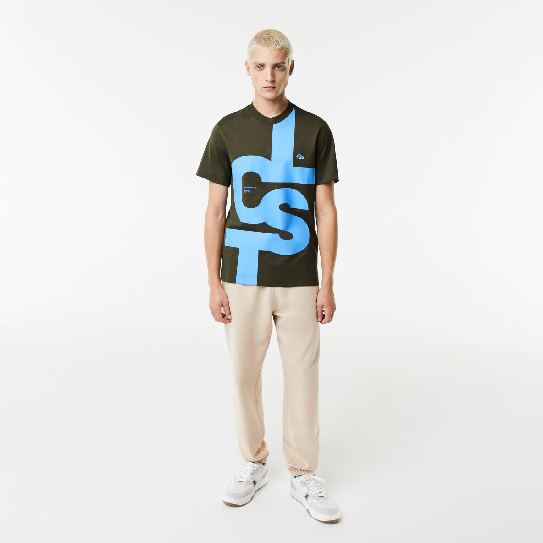 تيشيرت قطن بقصة عادية وحروف بلون مغاير للرجال