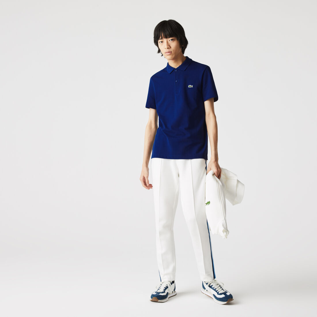 قميص بولو من بيكيه القطن للرجال شعار مطرز وقصة عادية قميص بولو من بيكيه القطن للرجال شعار مطرز وقصة عادية