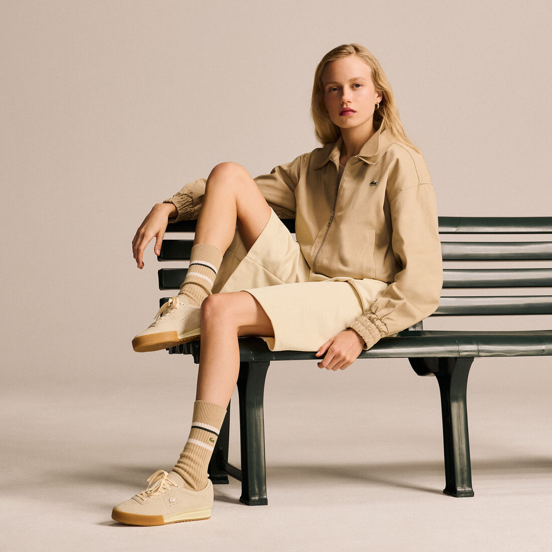 حذاء رياضي ماركة أورا نسائي من الجلد حذاء رياضي ماركة أورا نسائي من الجلد