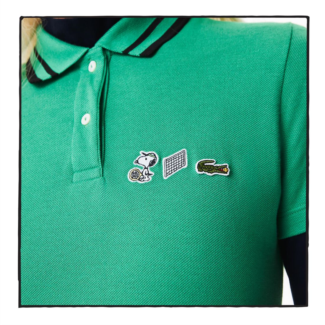 فستان بولو نسائي من القطن العضوي من مجموعة Lacoste x Peanuts فستان بولو نسائي من القطن العضوي من مجموعة Lacoste x Peanuts